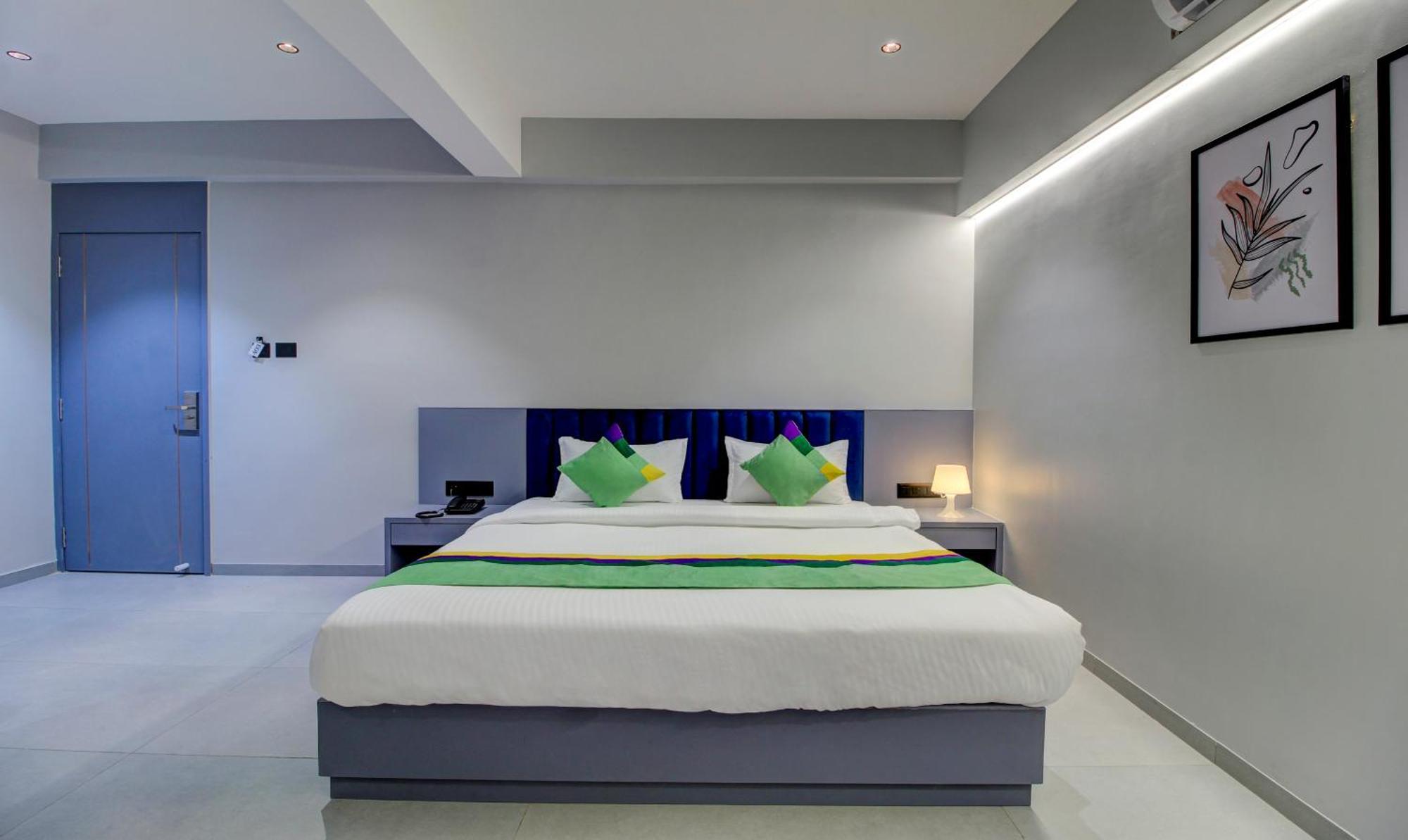 Comfort Inn Baner- Indian Nationals Only Pune Ngoại thất bức ảnh