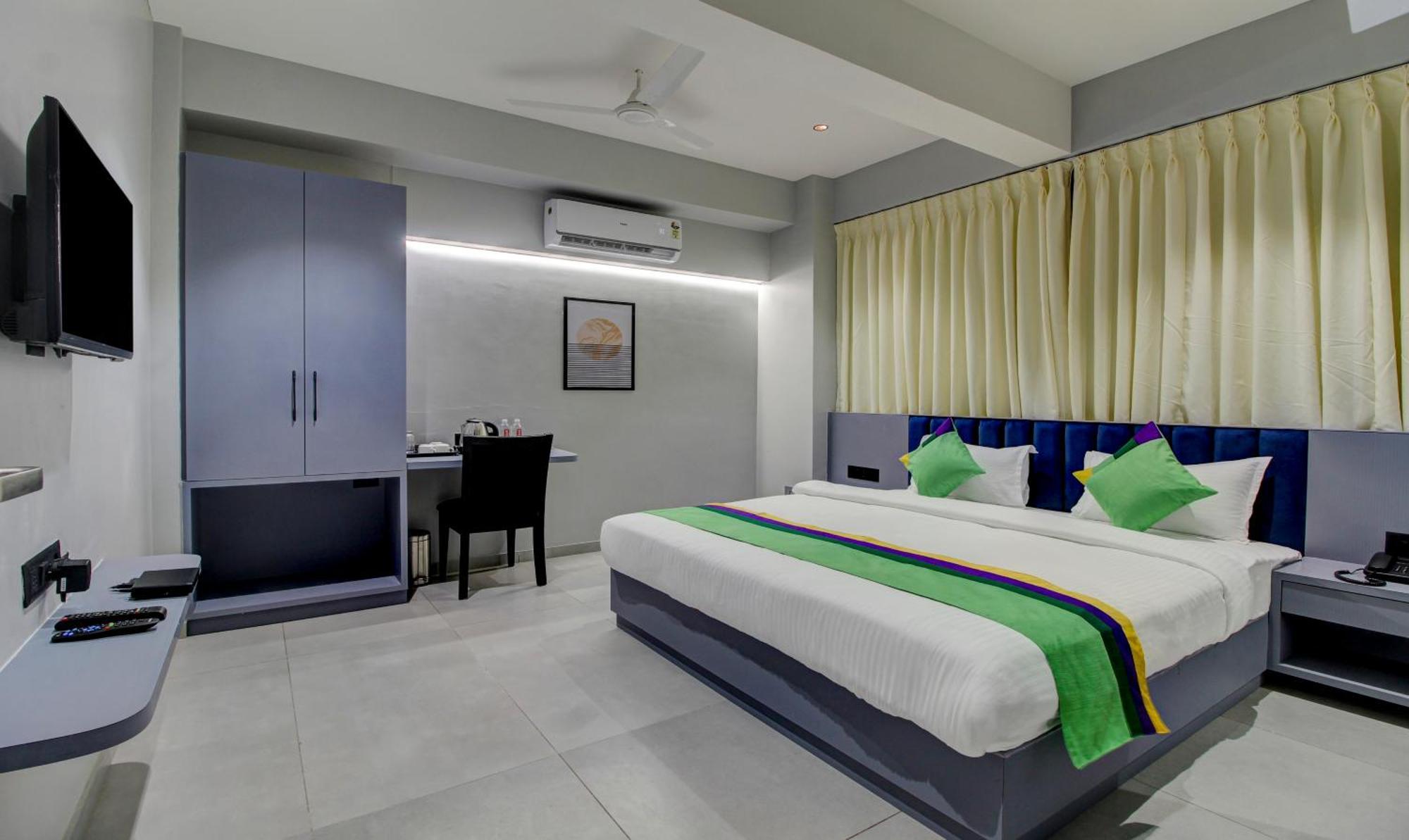 Comfort Inn Baner- Indian Nationals Only Pune Ngoại thất bức ảnh